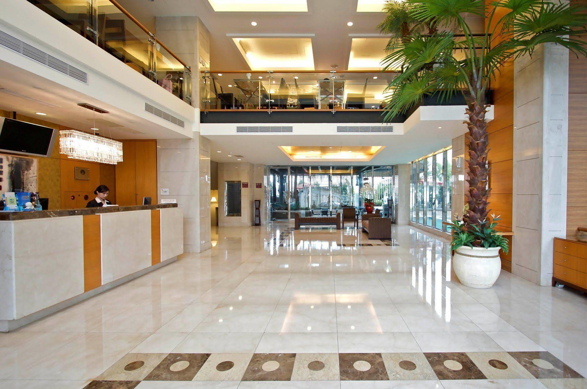 Hotel Les Champs Jiaoxi Buitenkant foto