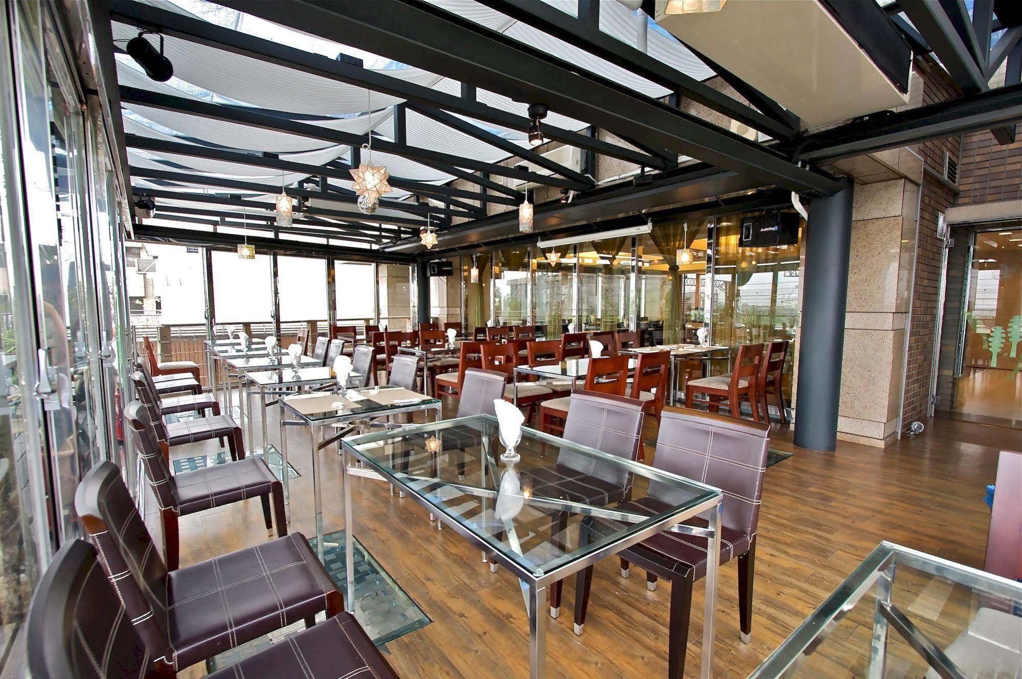 Hotel Les Champs Jiaoxi Buitenkant foto