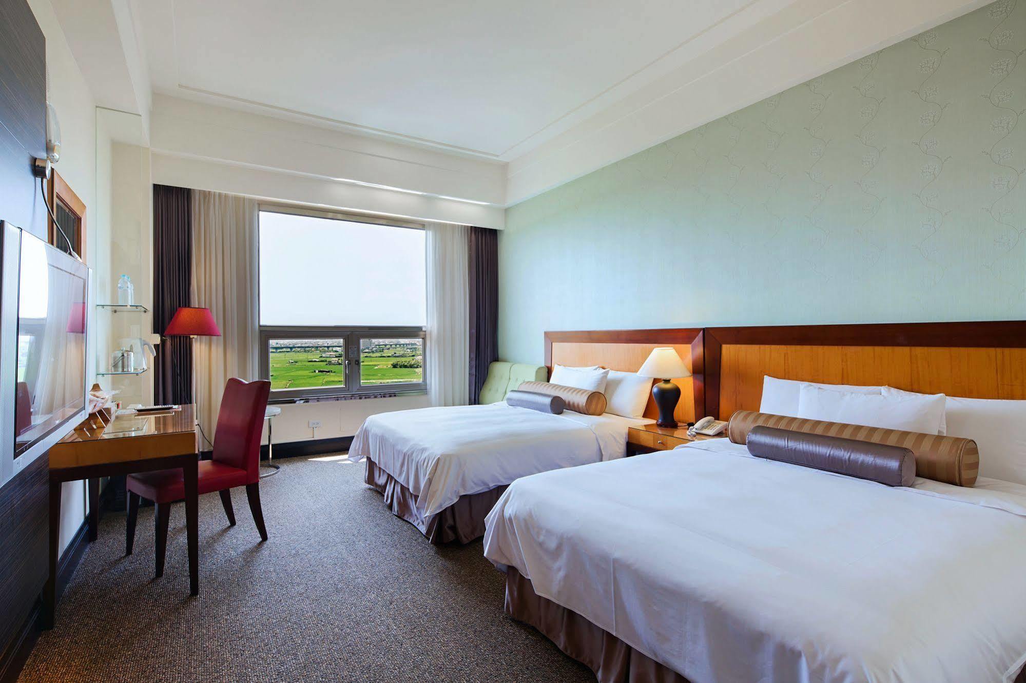 Hotel Les Champs Jiaoxi Buitenkant foto